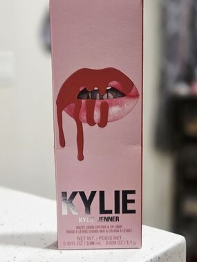 Kylie Matte Liquid Lipstick & Lip Liner Set - AUTUMN MATTE 505